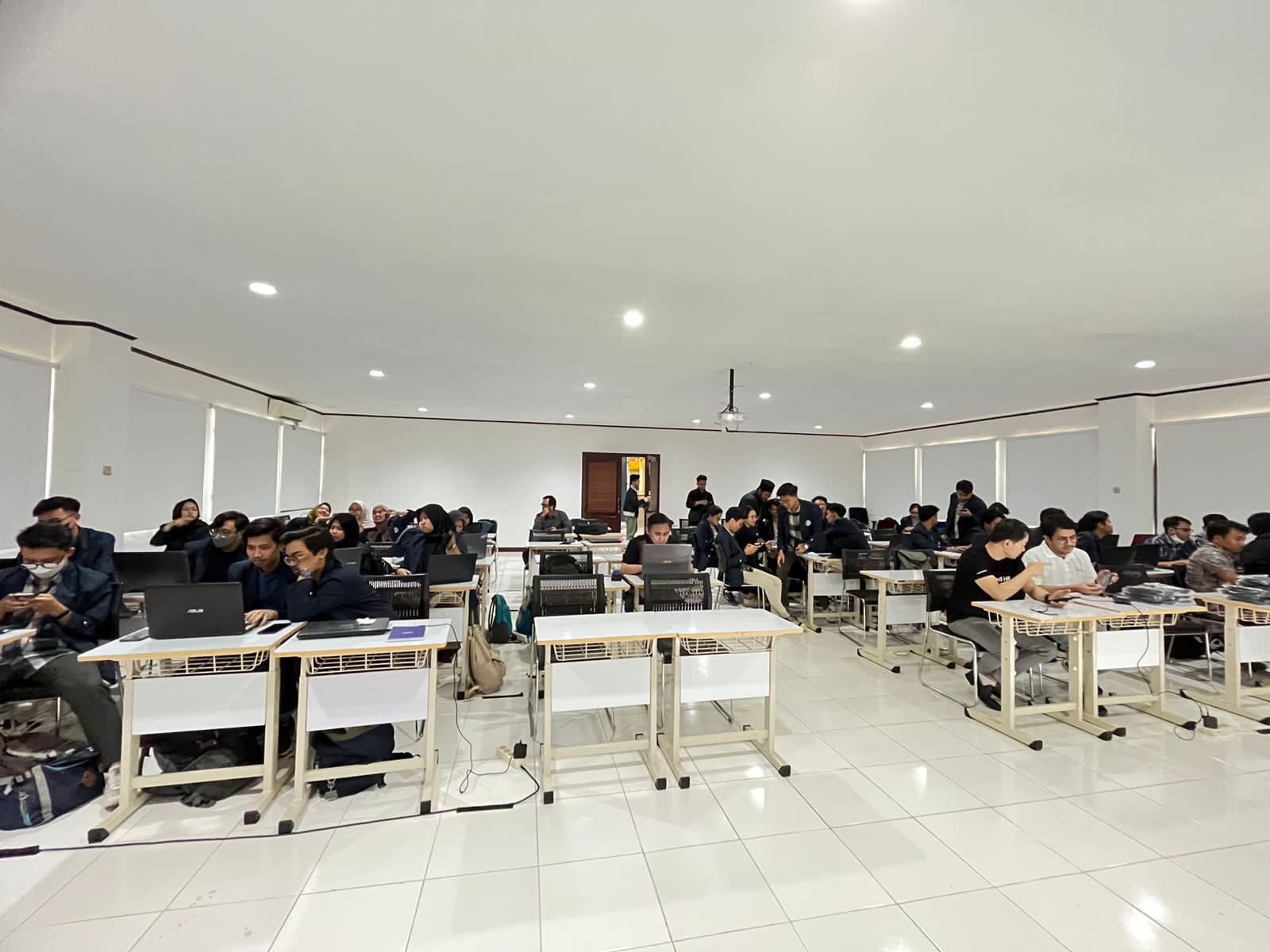 WhatsApp Image 2023-04-03 at 10.07.45 (1)