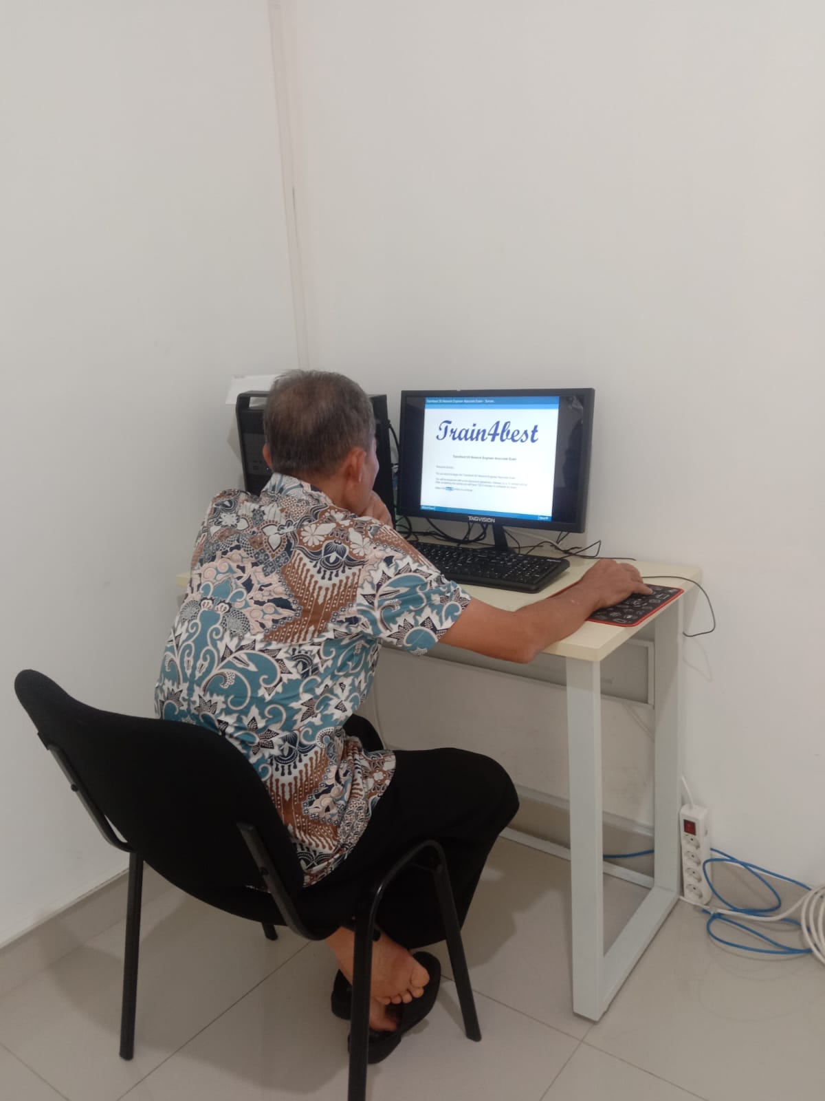 WhatsApp Image 2023-11-23 at 14.05.56 (1)